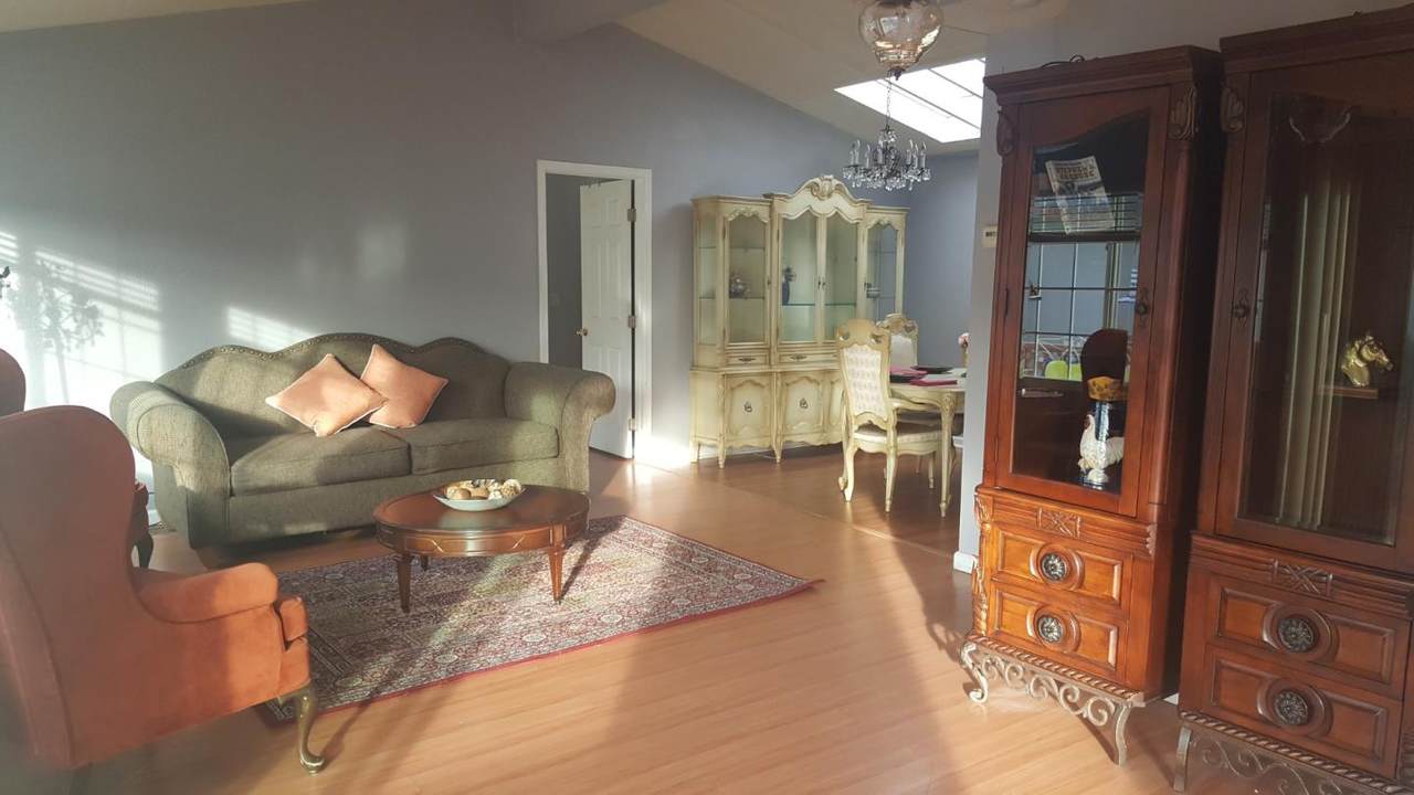 375 Mill Pond Dr 375 - Photo 1