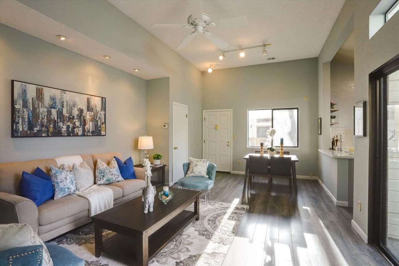 1422 Rocklin Ct - Photo 1