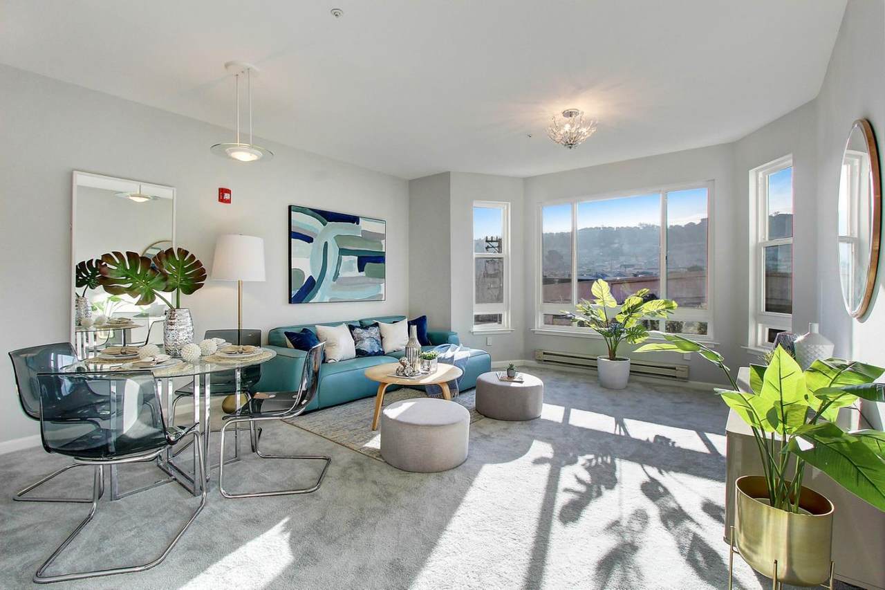 5810 Mission St 402 - Photo 1