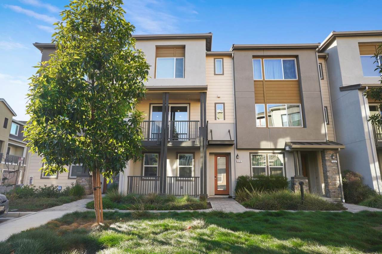 410 Desert Holly St - Photo 1