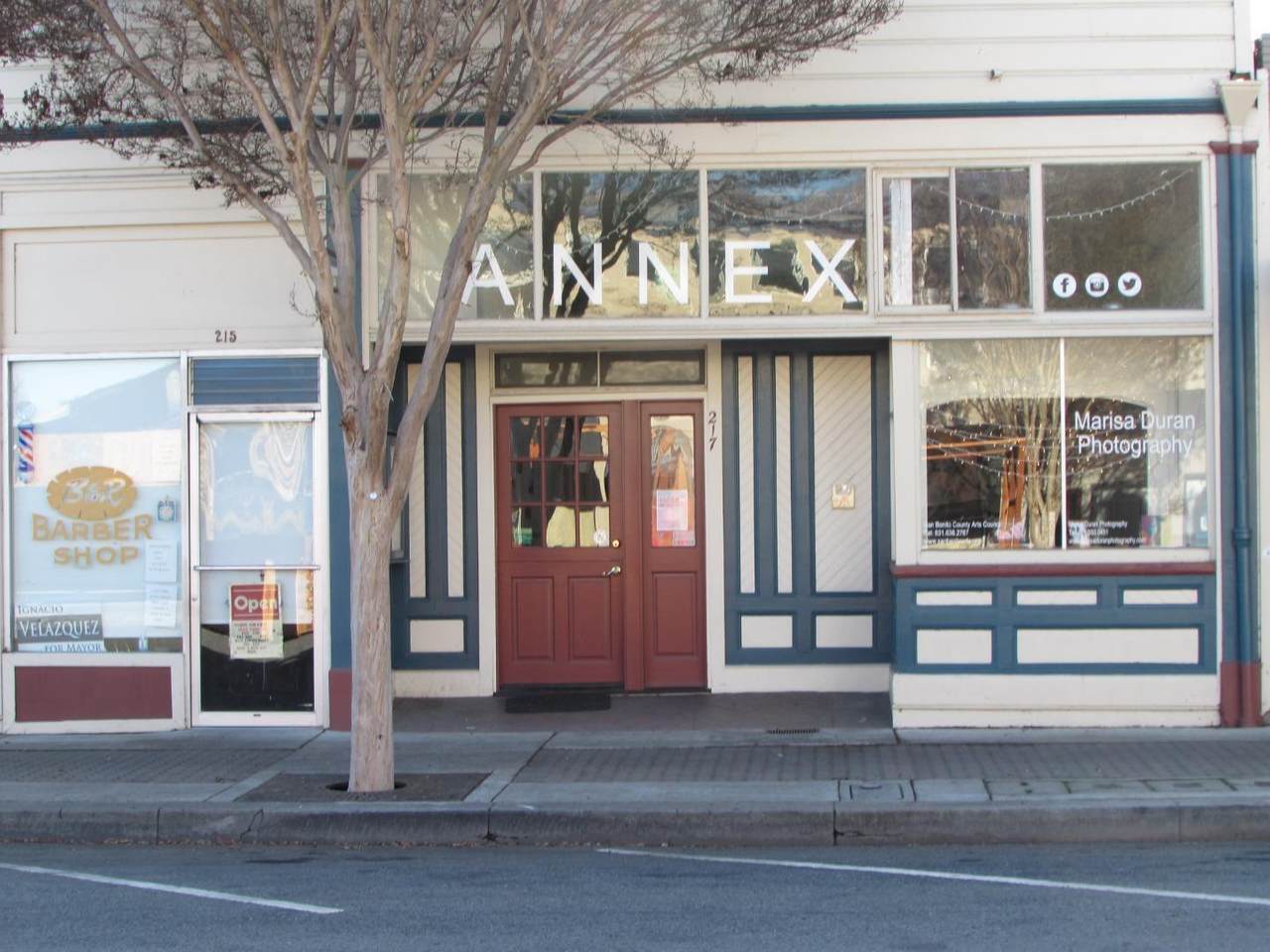 215 Fifth St - Photo 1