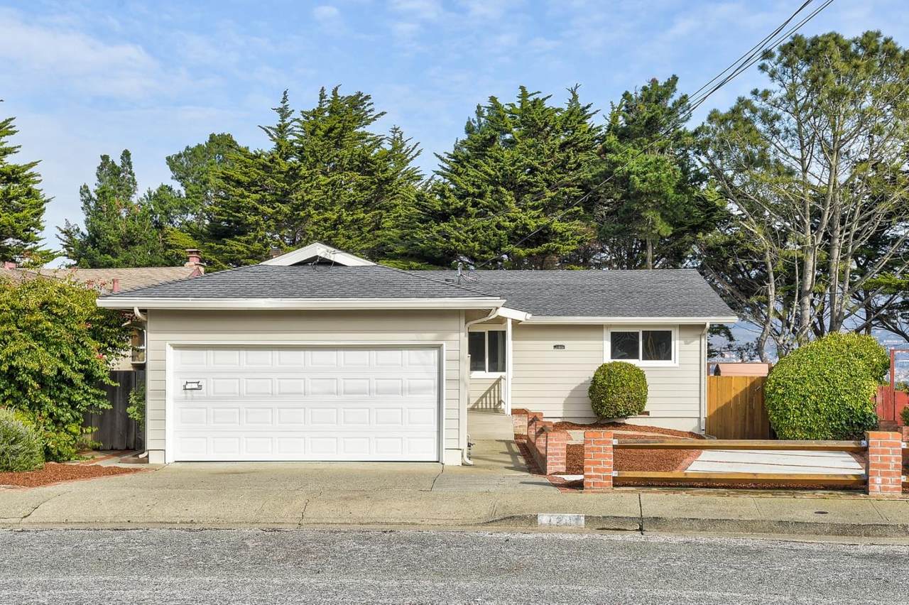 120 Escanyo Dr - Photo 1