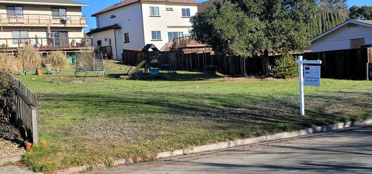 0 Monterey - Photo 1