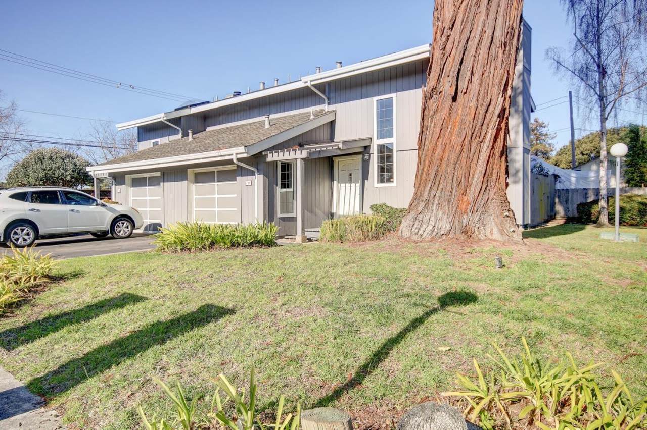 729 Cable Ct - Photo 1