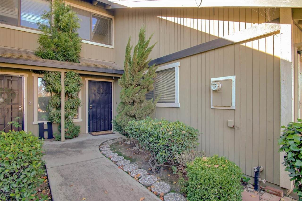 831 Nash Rd - Photo 1