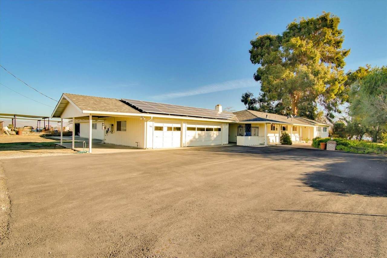 1510 Hillcrest Rd - Photo 1