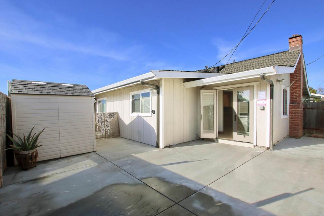 841 40th Ave - Photo 1