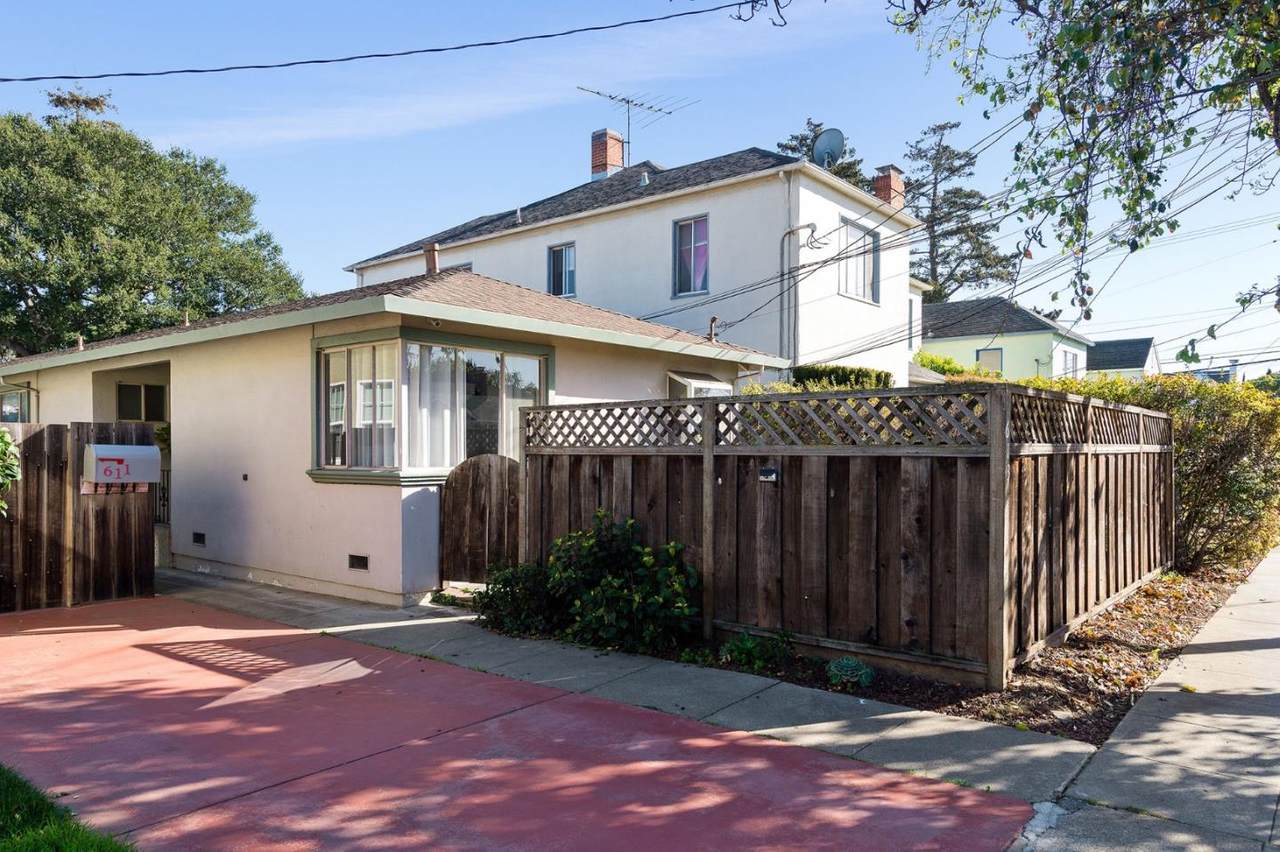 613 Humboldt St - Photo 1