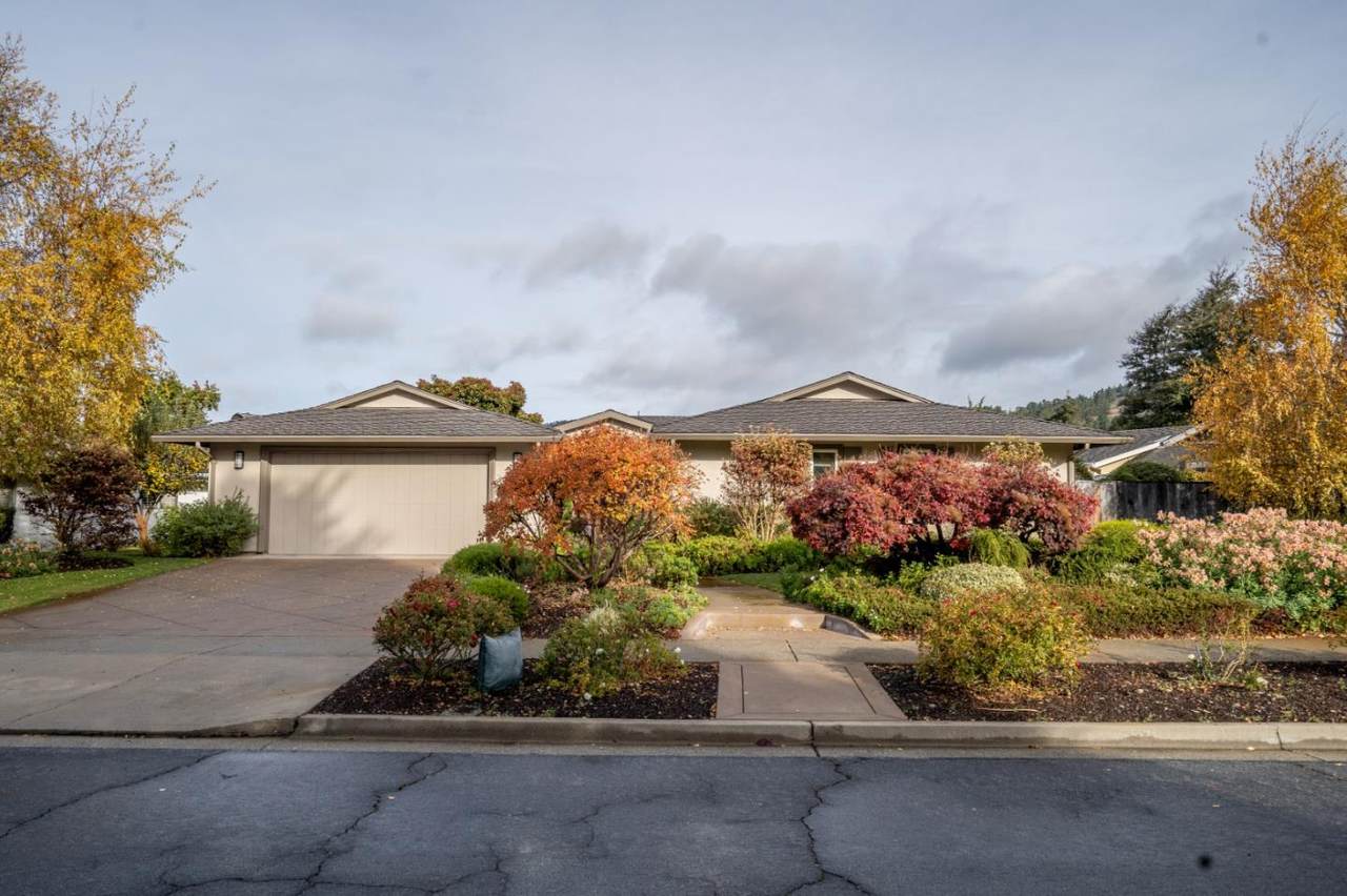 7041 Valley Greens Cir - Photo 1