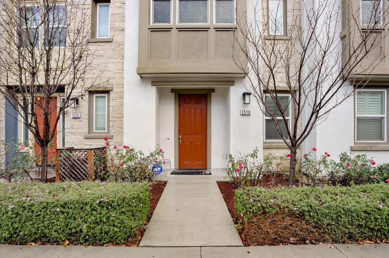 1518 Bleecker St - Photo 1