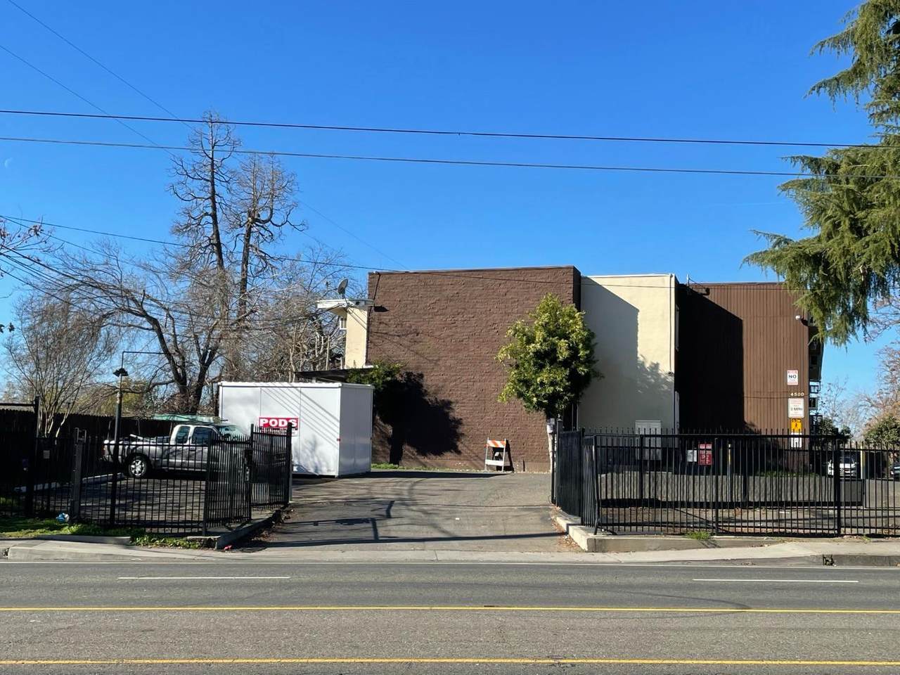 4500 Stockton Blvd - Photo 1