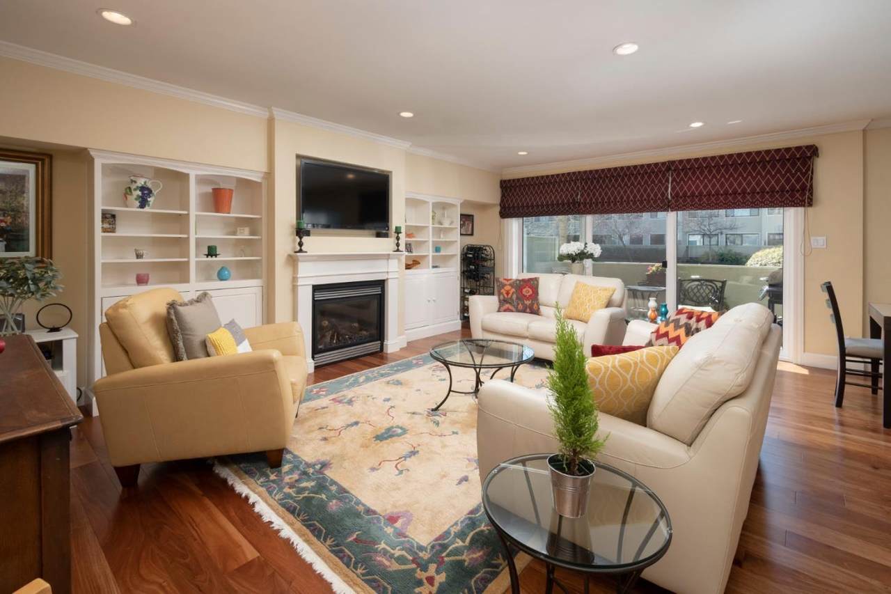 2355 Sharon Rd - Photo 1