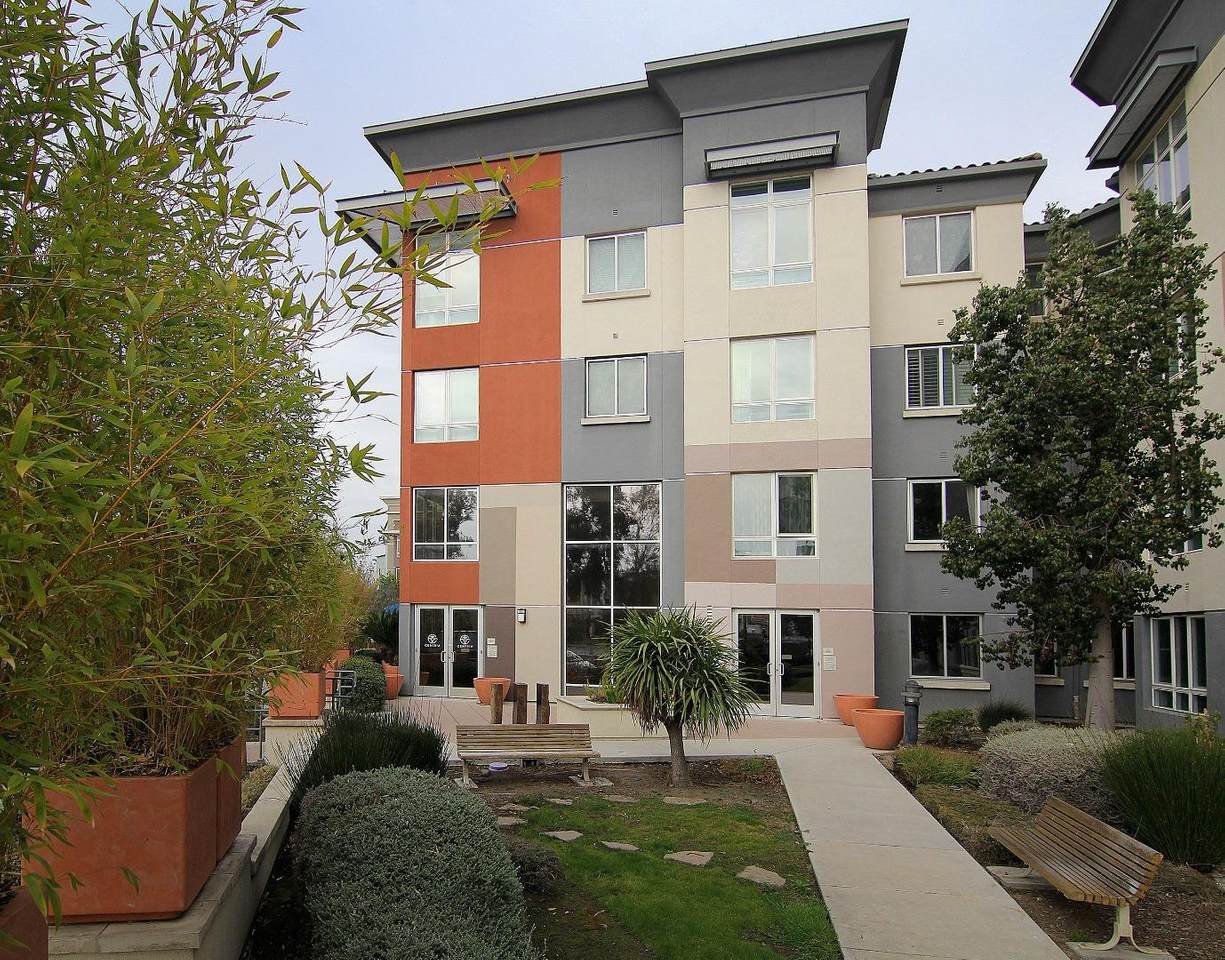 1101 Main St 103 - Photo 1