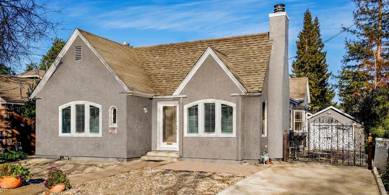 693 Dorothy Ave - Photo 1