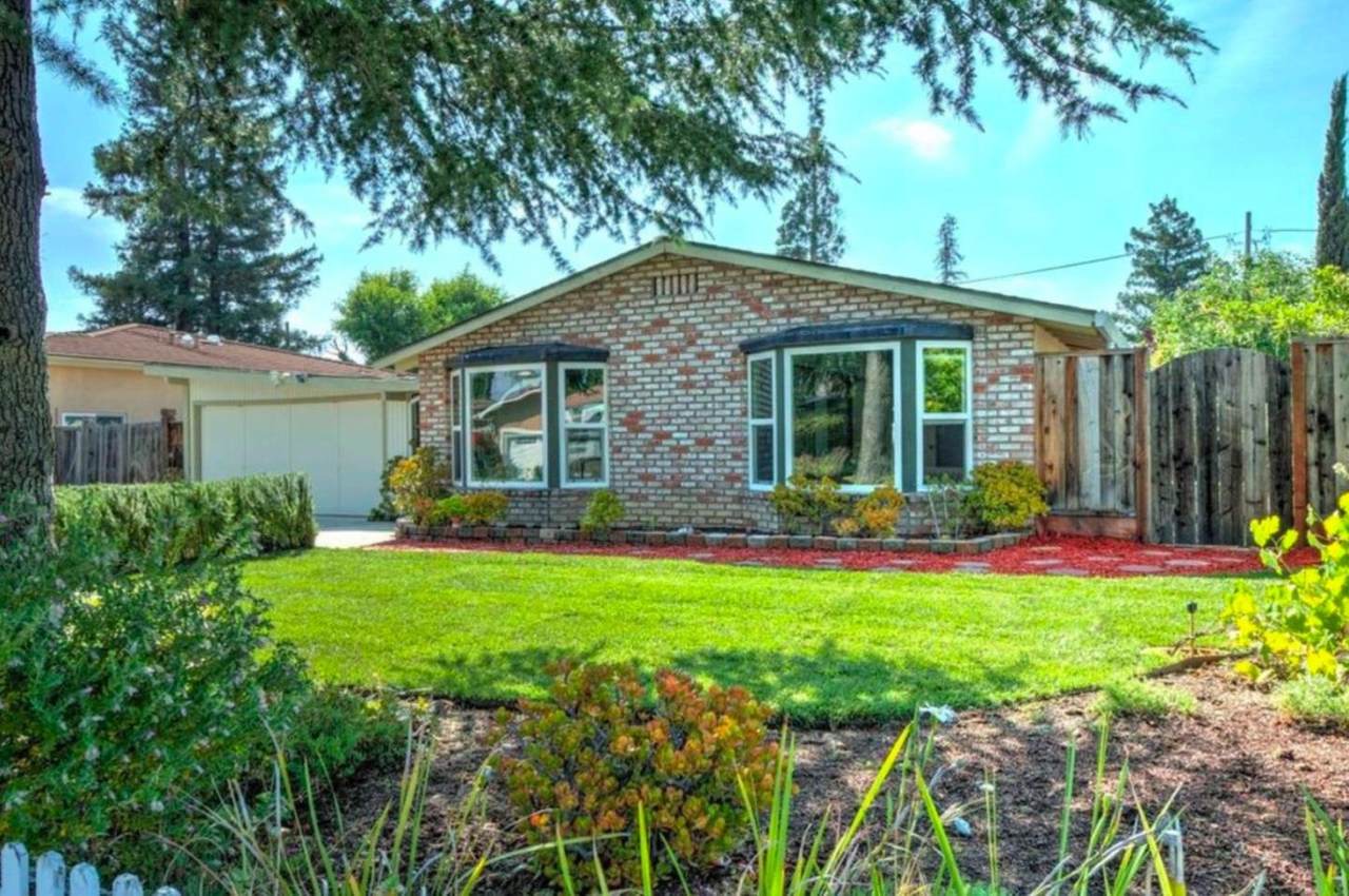 13450 Ward Way - Photo 1
