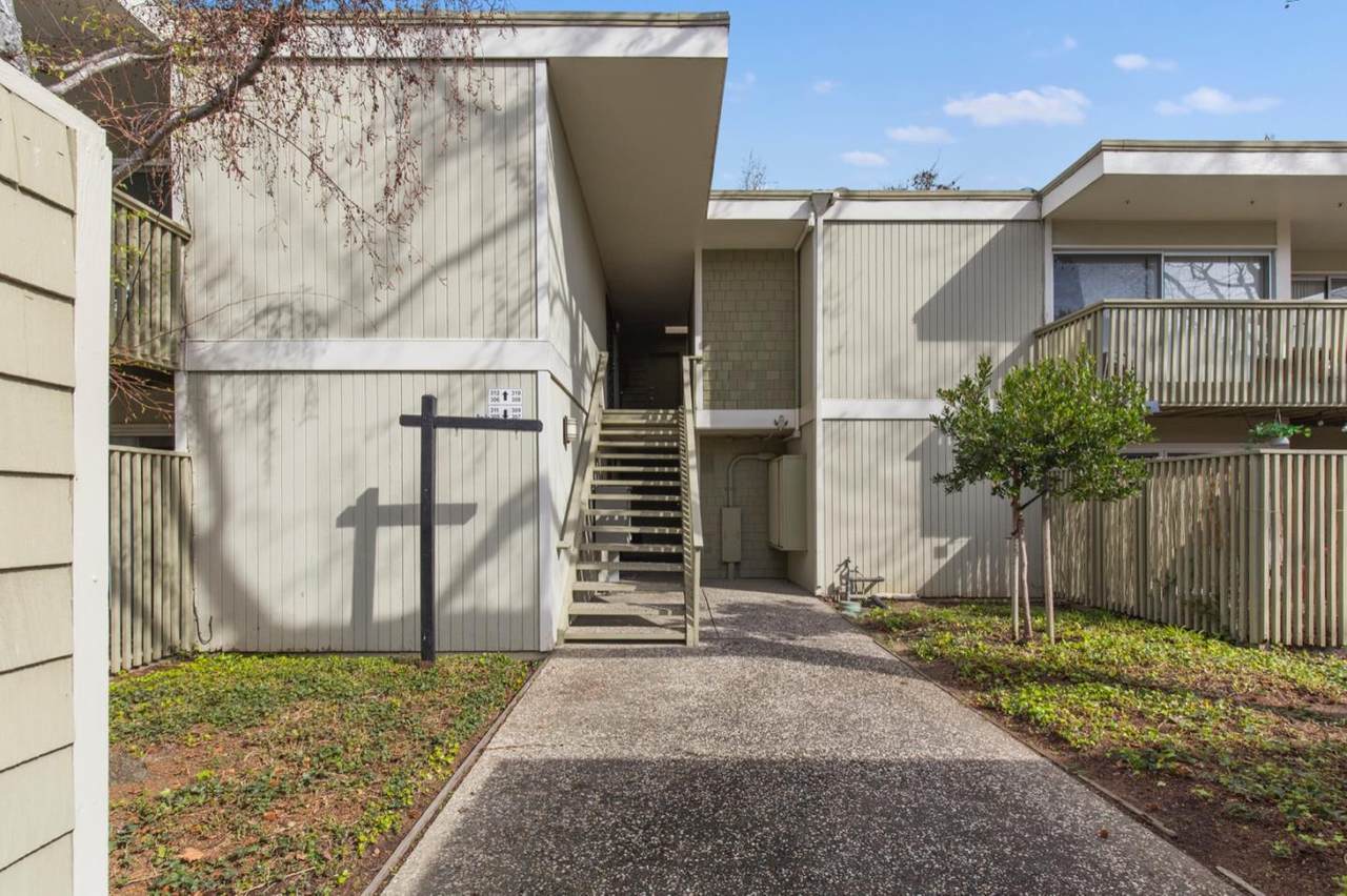 280 Easy St 311 - Photo 1