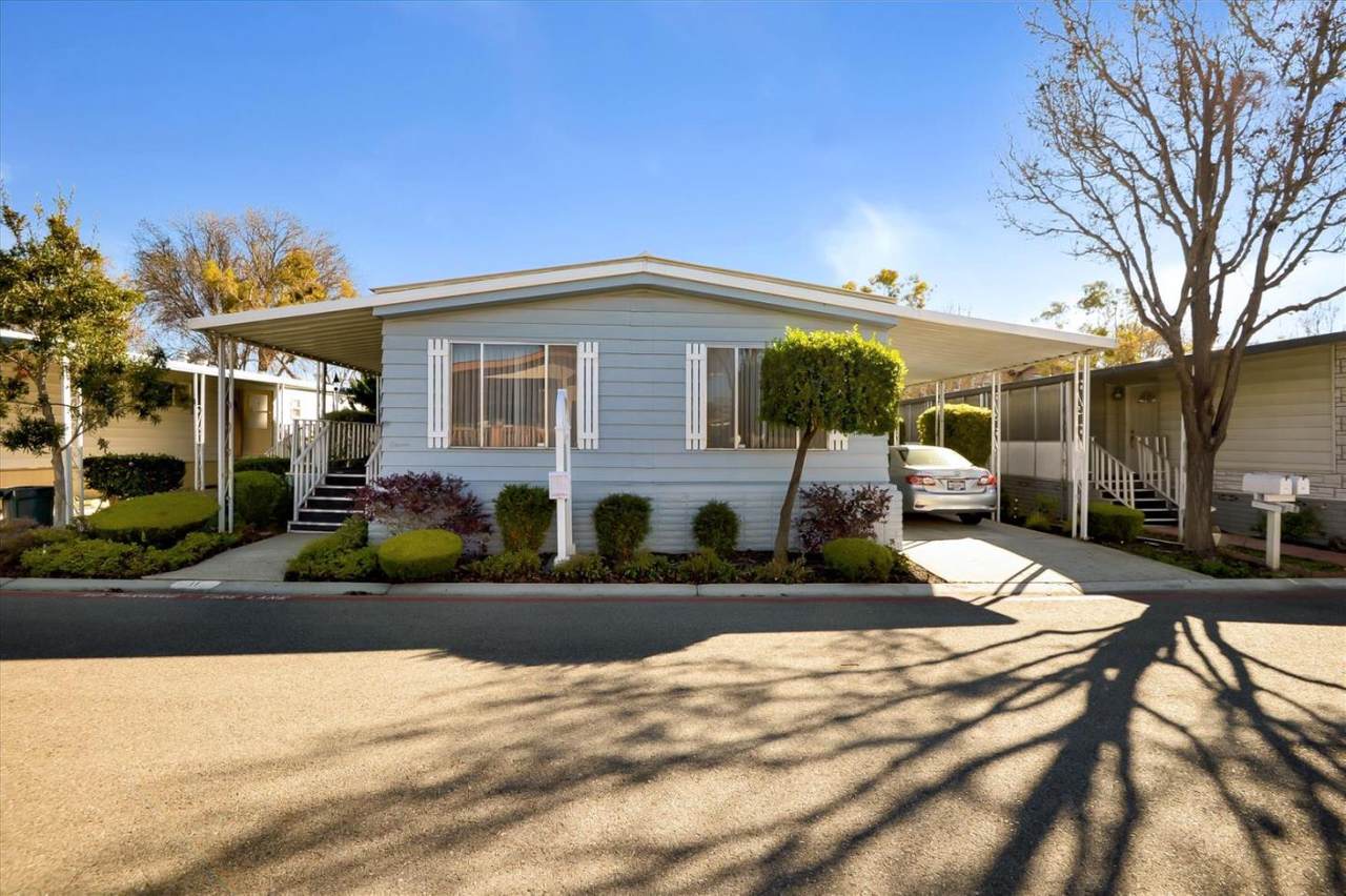 1111 Morse Ave 11 - Photo 1