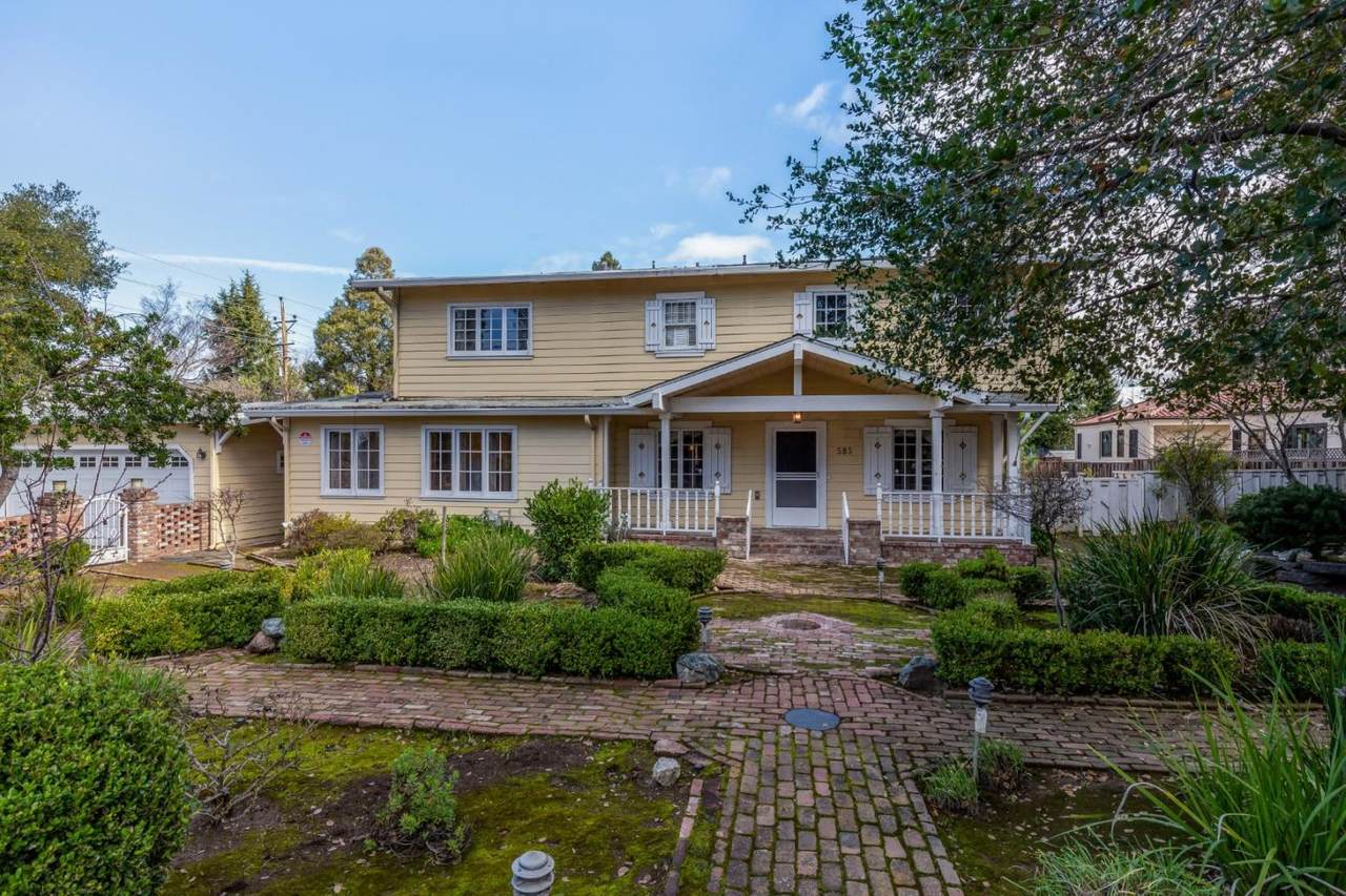 585 Cherry Ave - Photo 1