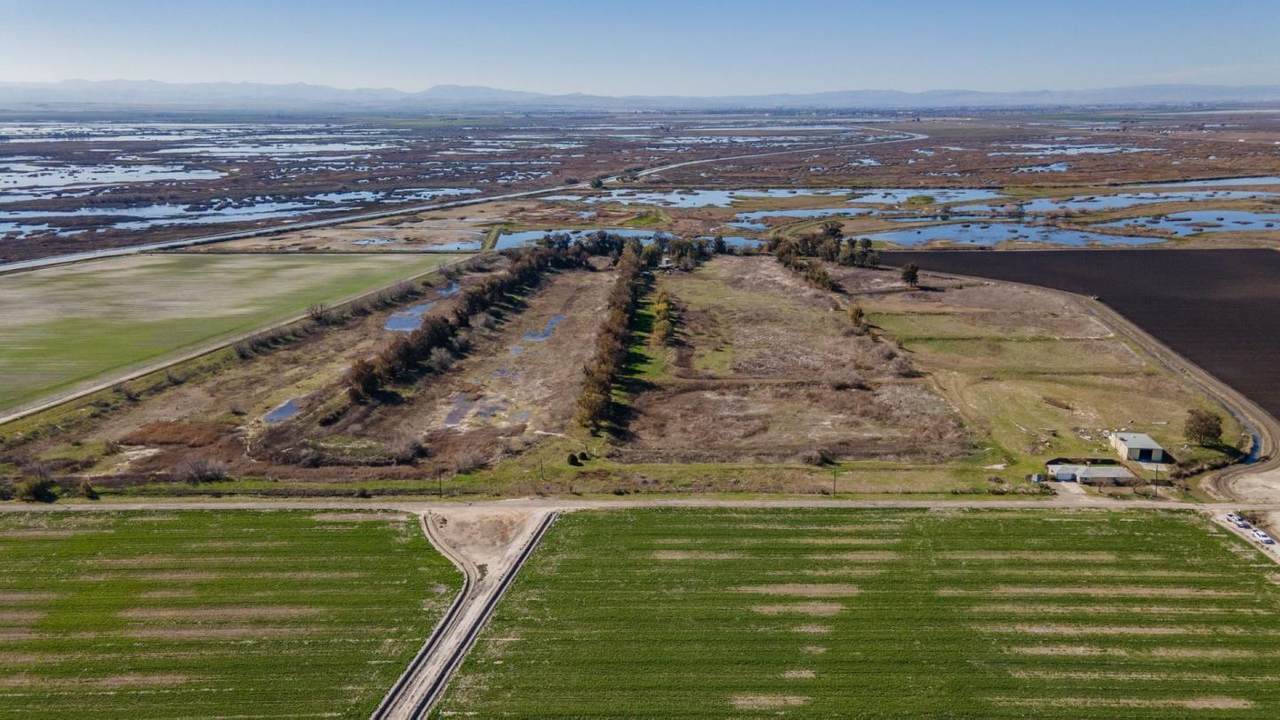 16891 Deepwell Rd - Photo 1