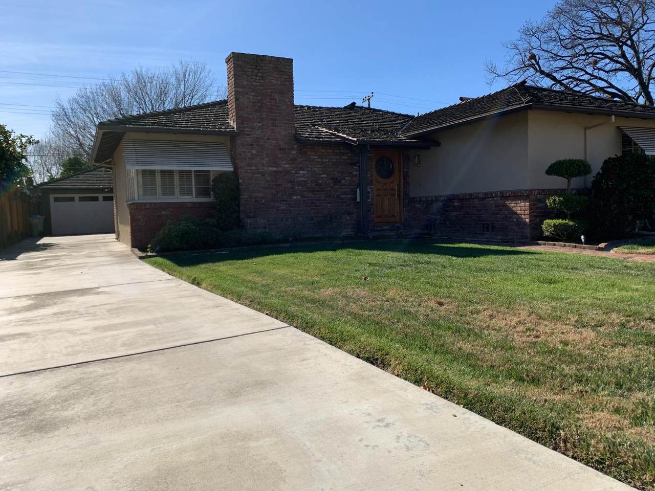 1230 Lennon Way - Photo 1