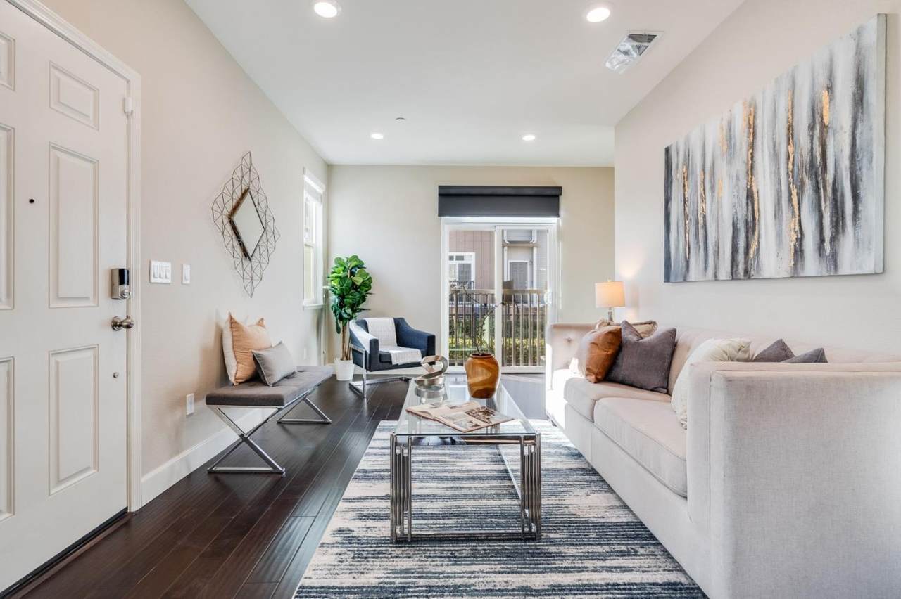 16 Lavender Ct - Photo 1