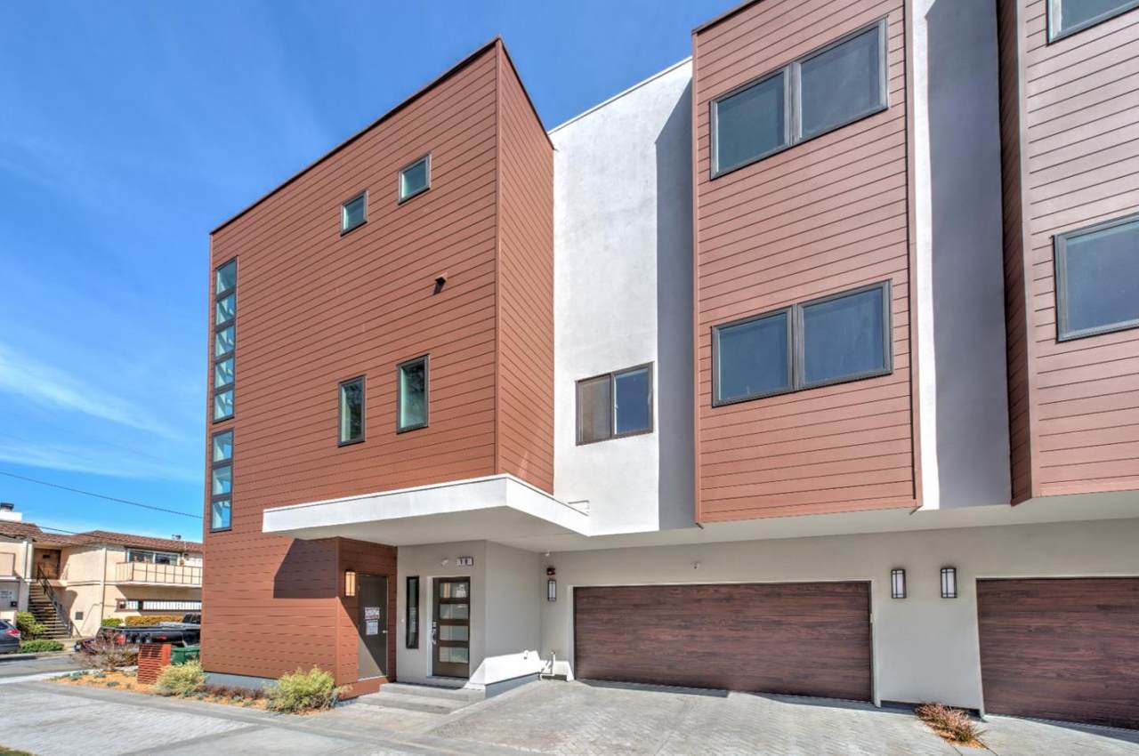 19 Lodato Ave - Photo 1