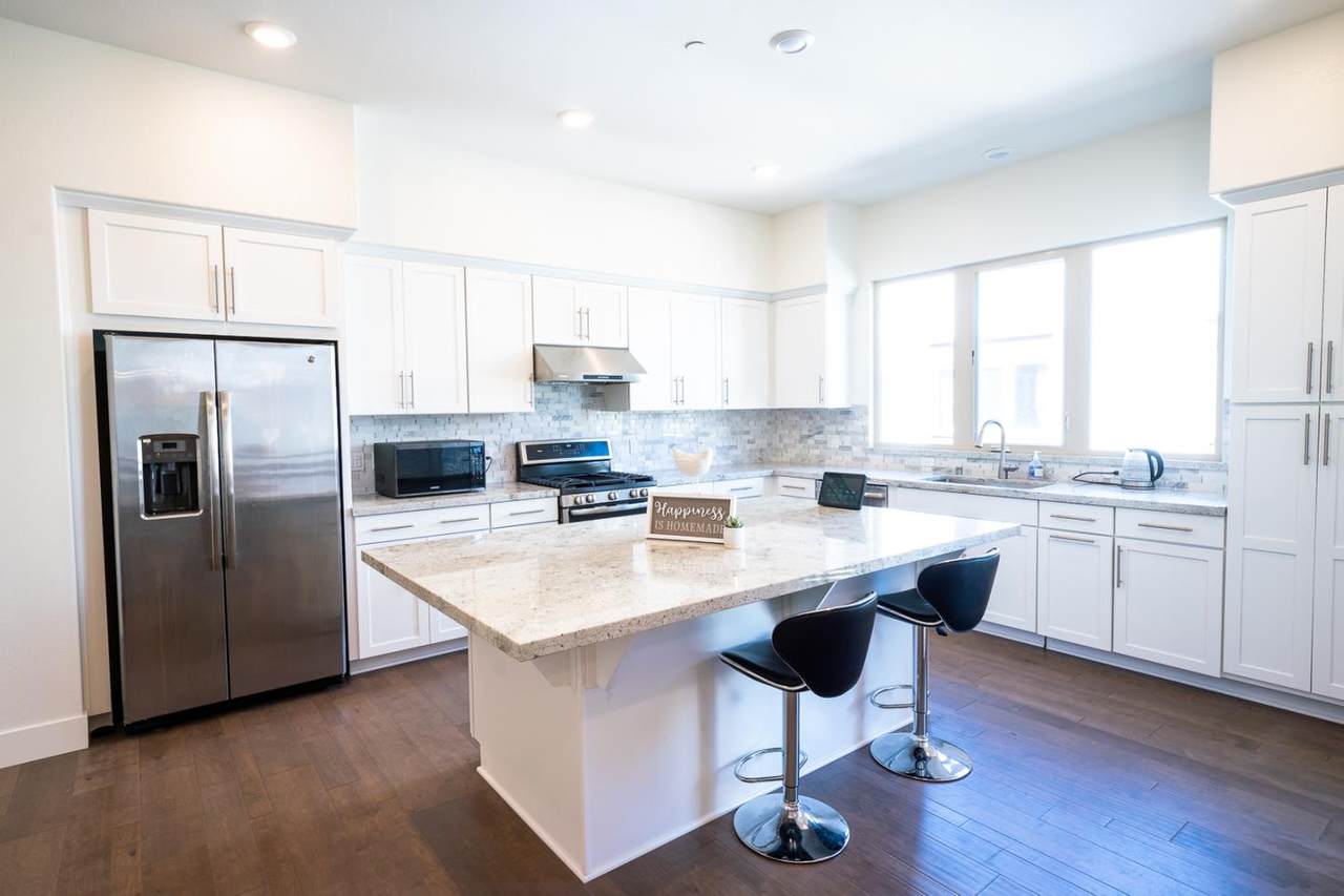 320 Riesling Ave 32 - Photo 1