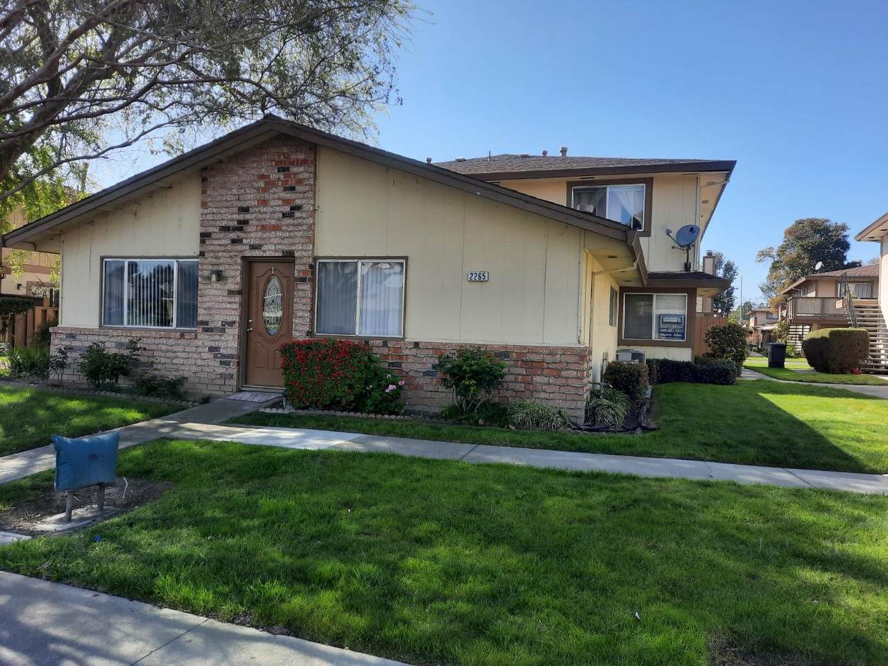 2265 Medallion Dr 3 - Photo 1