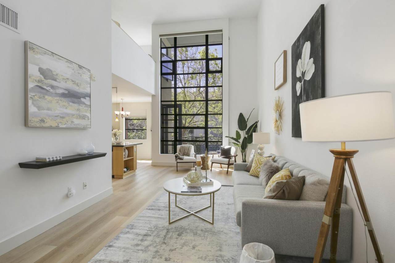 350 Mission St 111 - Photo 1