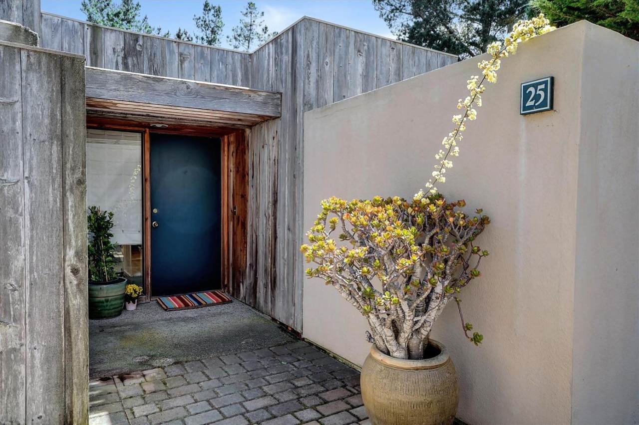 24520 Outlook Dr 25 - Photo 1