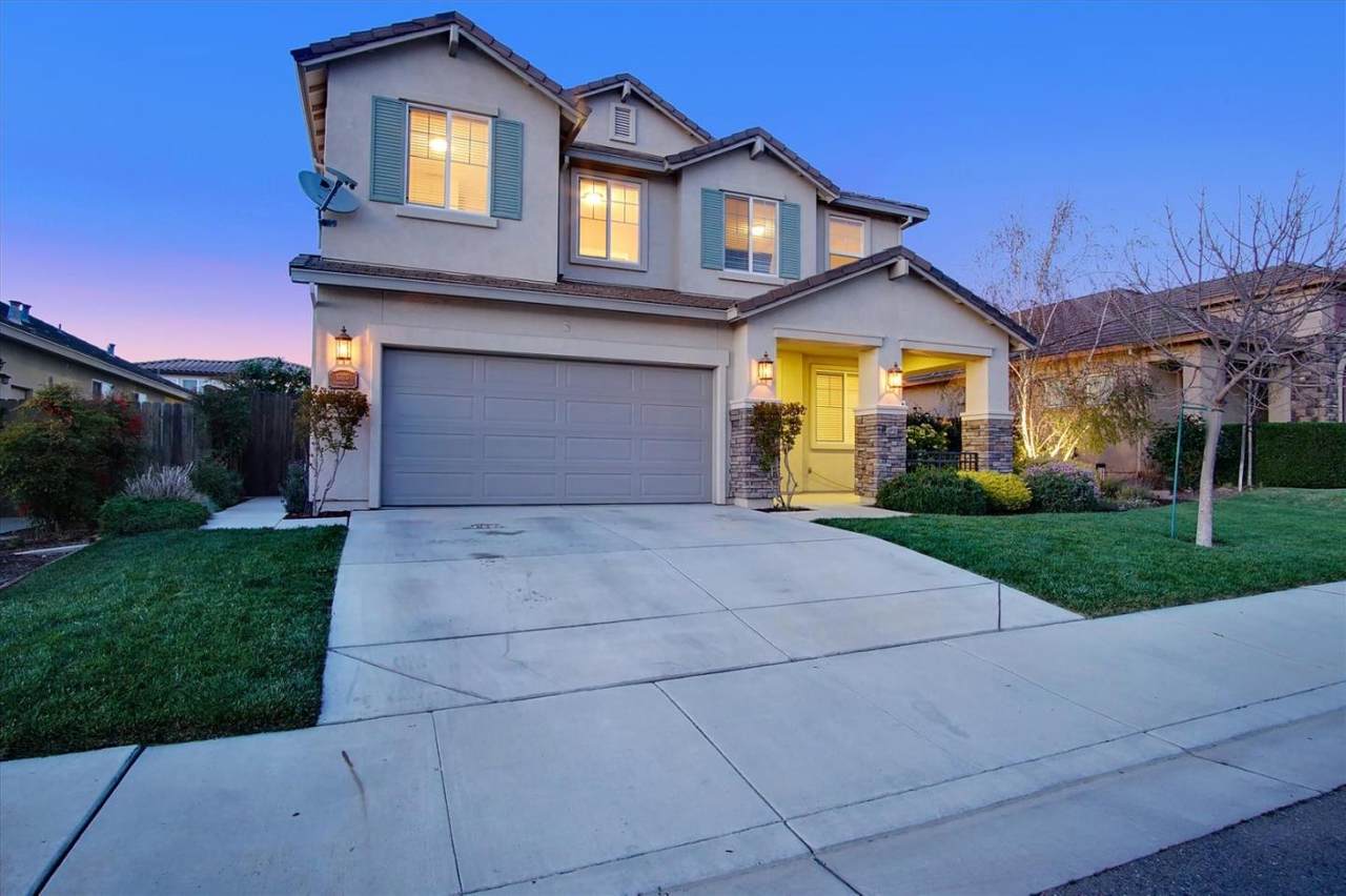 1270 Brigantino Dr - Photo 1