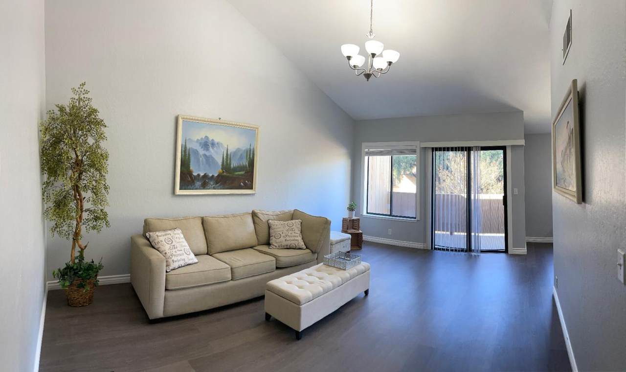 859 Cherry Creek Cir - Photo 1