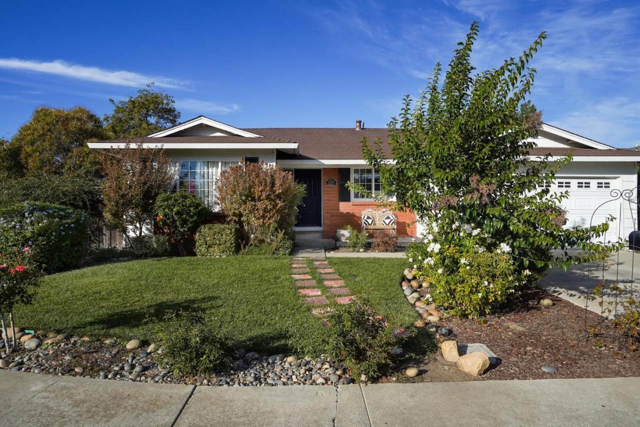 5508 Maplecrest Ct - Photo 1