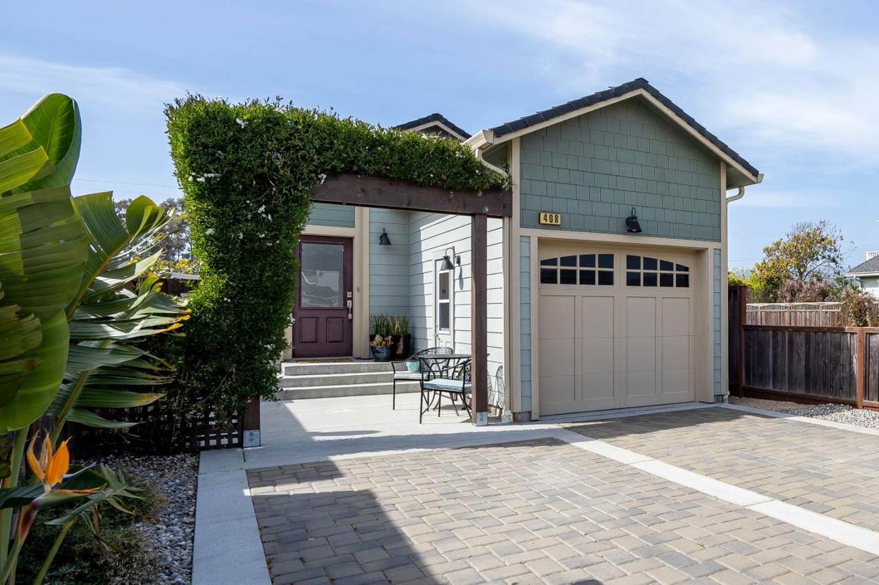 408 Belleville Blvd - Photo 1