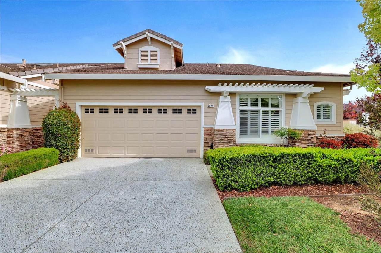 2024 Carignan Way - Photo 1