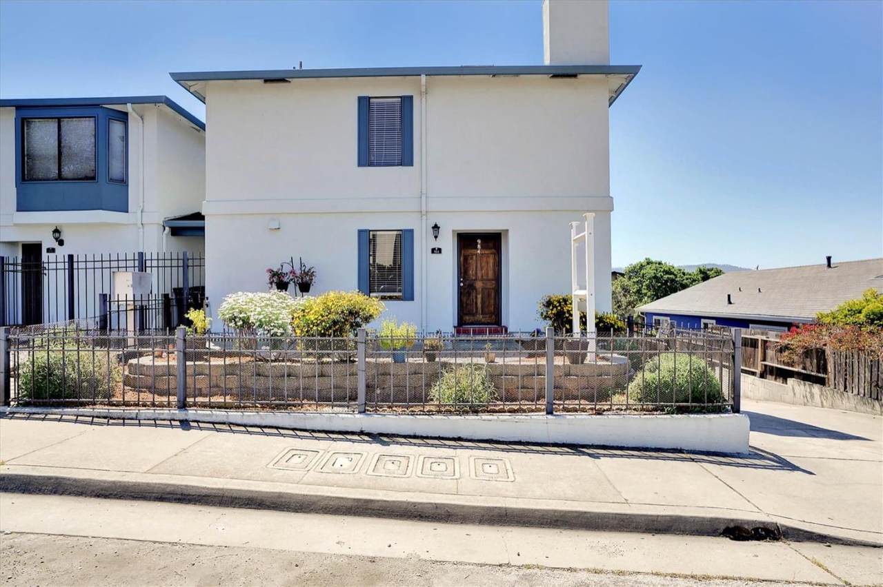 984 Sonoma Ave - Photo 1