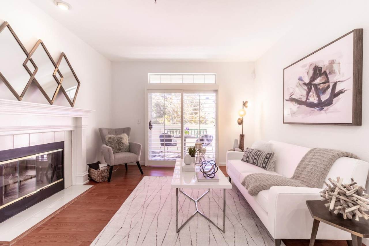2303 Hastings Shore Ln - Photo 1