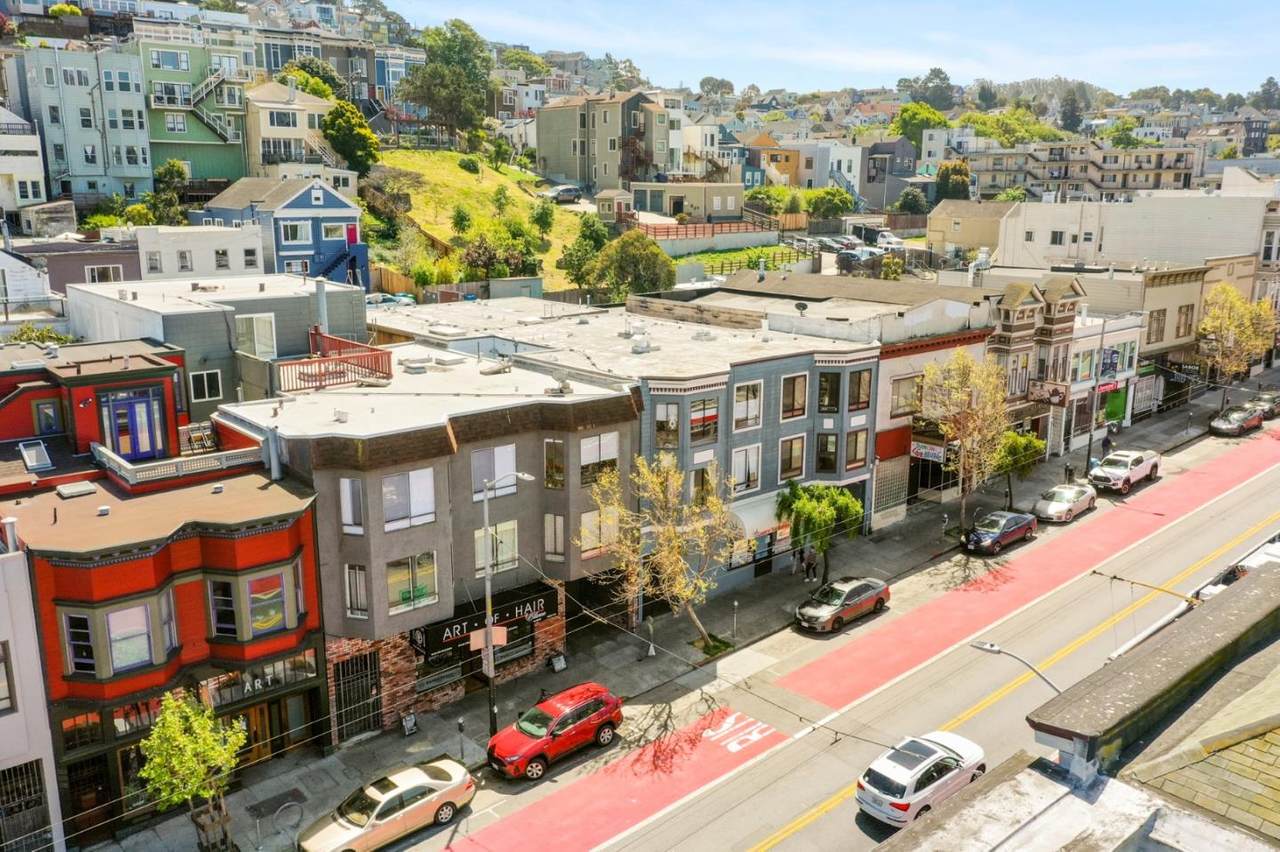 3241 Mission St 3 - Photo 1