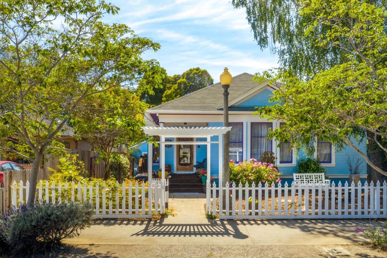 423 Ocean View Ave - Photo 1