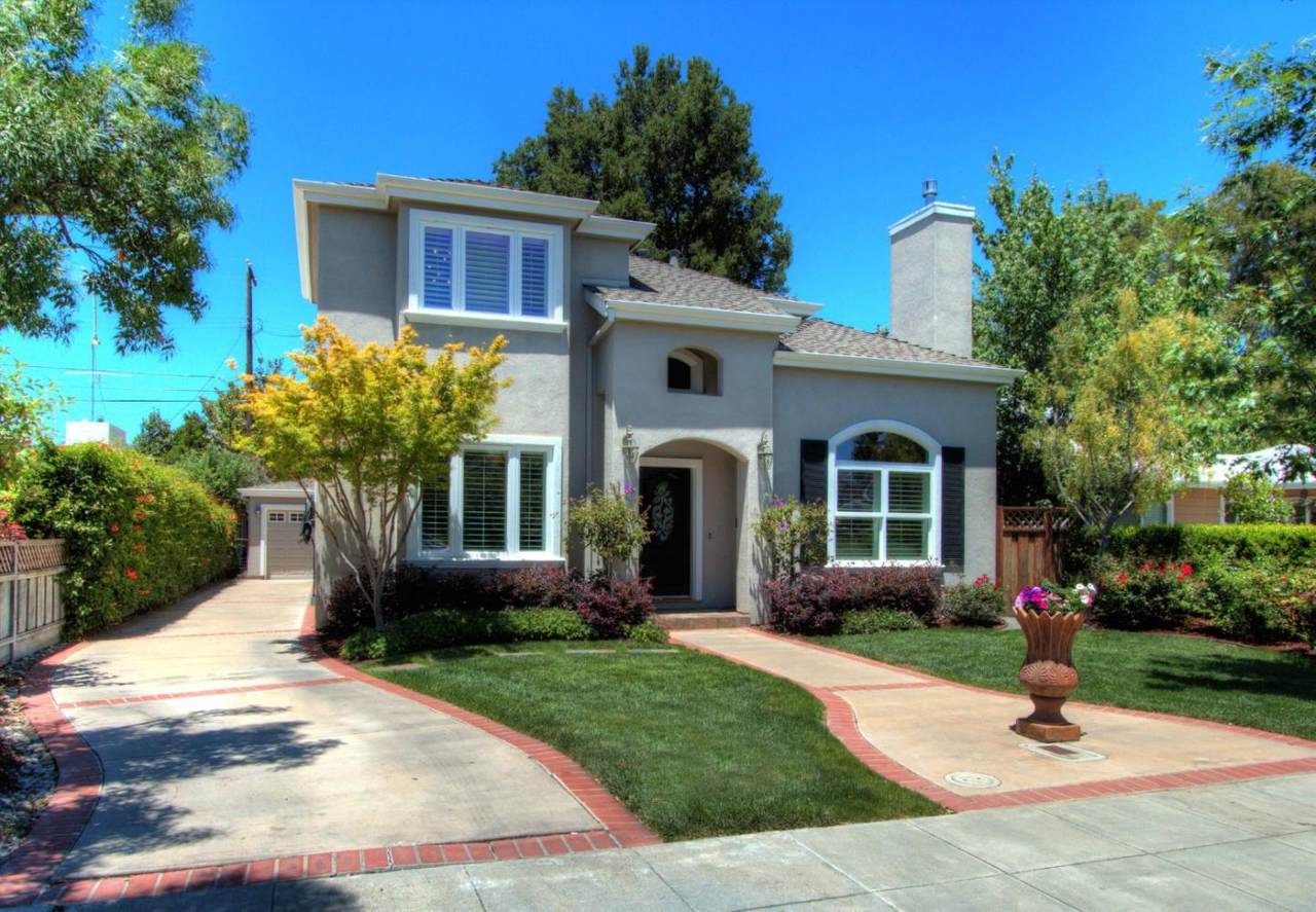 585 Ashton Ave - Photo 1