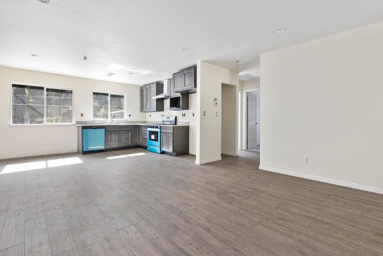 130 Grove St A - Photo 1