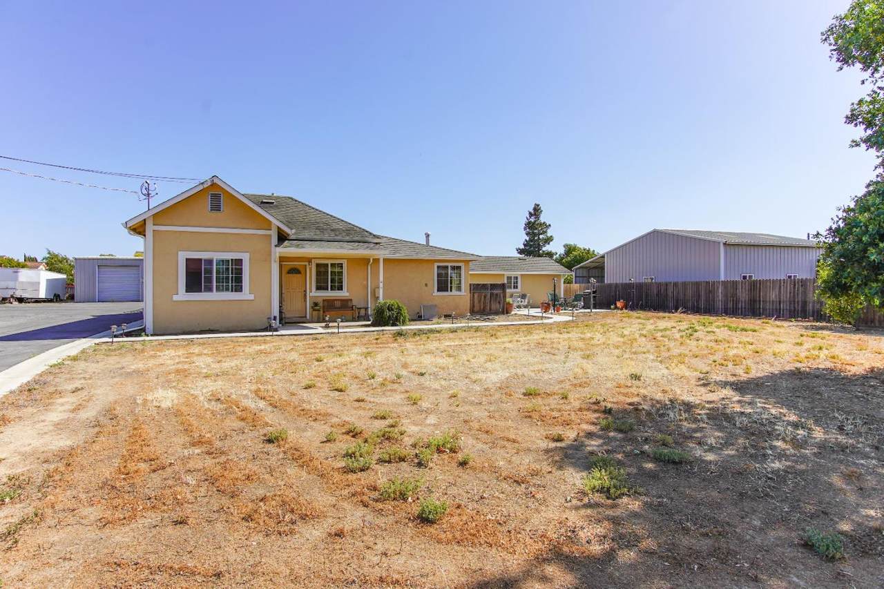 11 El Dorado Dr - Photo 1