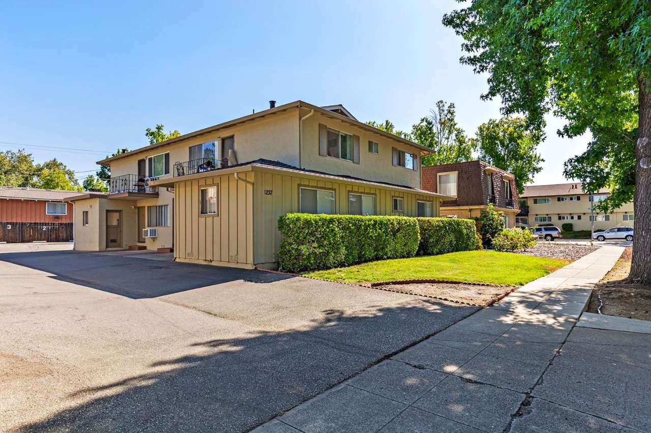1241 Coronado Dr - Photo 1
