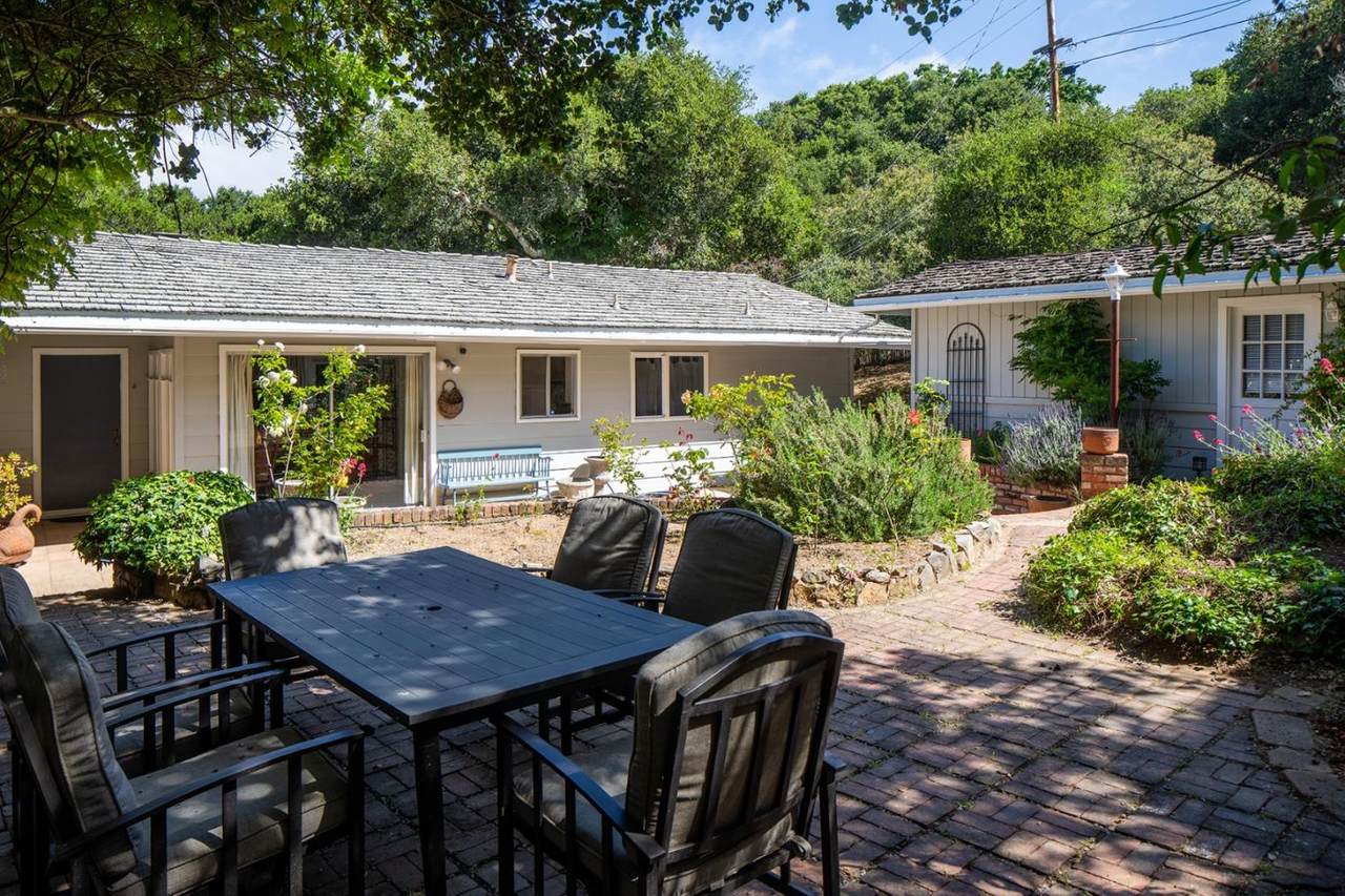 26 Live Oak Ln - Photo 1