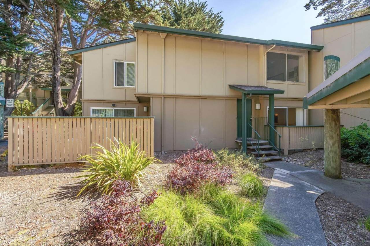 383 Mandarin Dr 7 - Photo 1