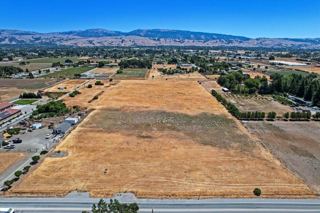 12900 Santa Teresa Blvd - Photo 1