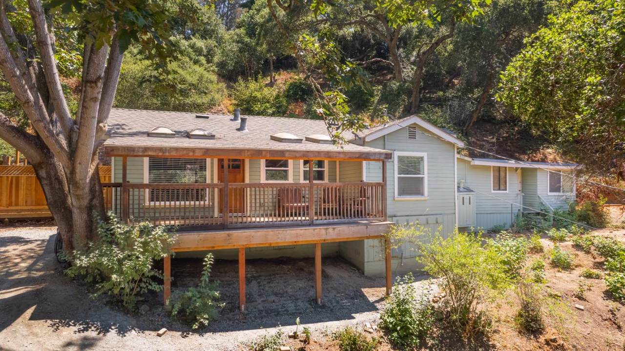 4700 Freedom Blvd - Photo 1