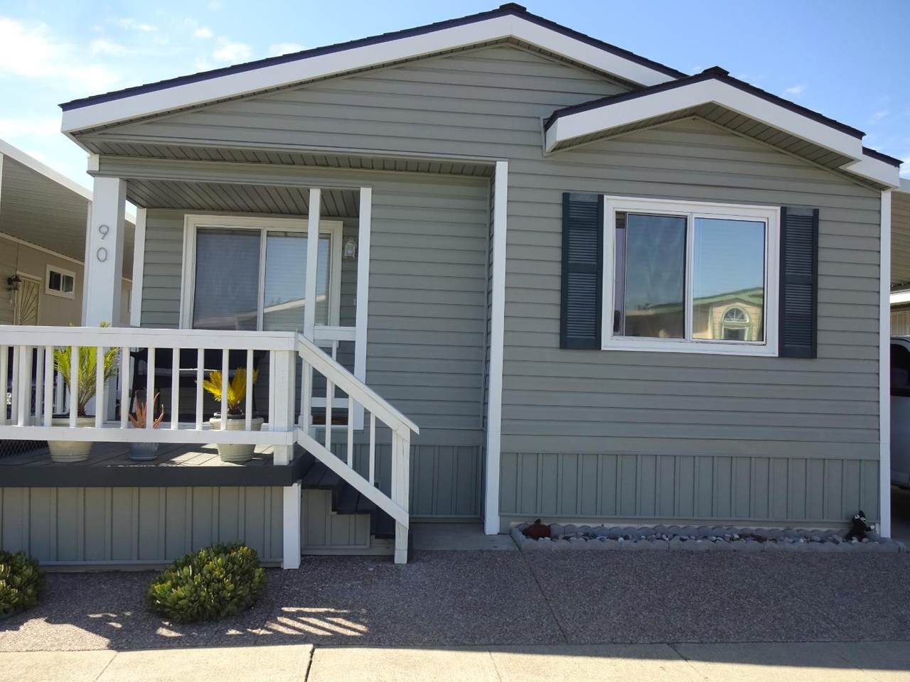 1358 Oakland Rd 90 - Photo 1