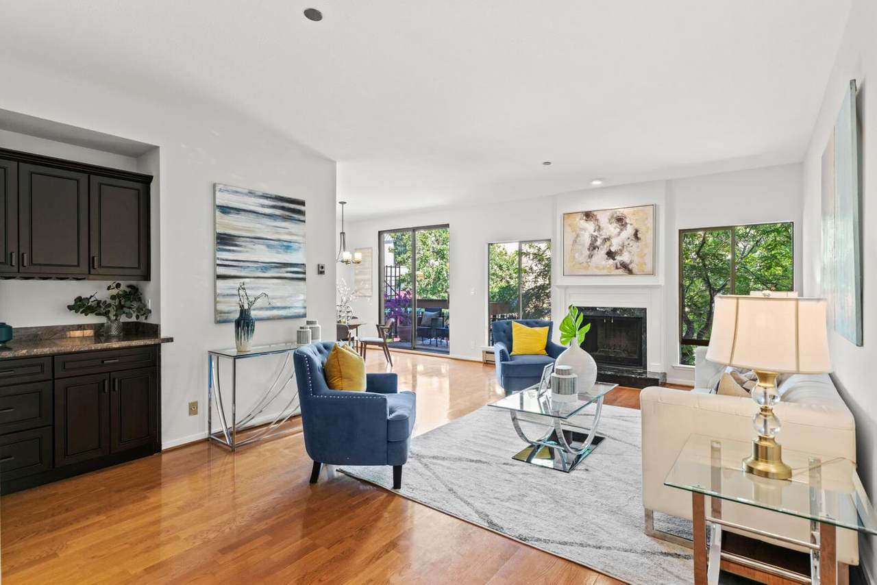 217 8th Ave 201 - Photo 1