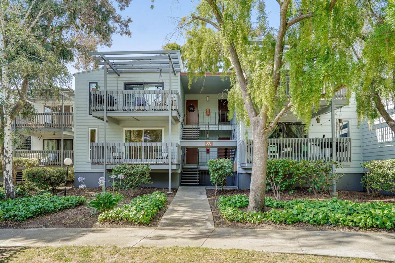 74 Laurie Meadows Dr 2 - Photo 1